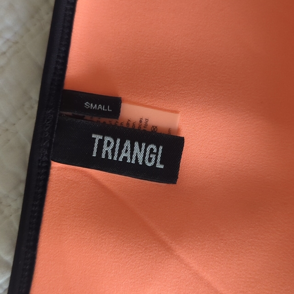 Triangl swim suit - Picture 5 of 8